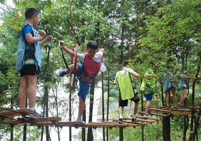 学院组织教职工未成年子女开展社会主义核心价值观暑期主题教育活动