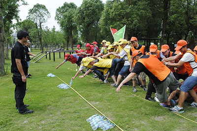 团队力量的熔炉 探秘北京众宏拓展训练公司的拓展训练